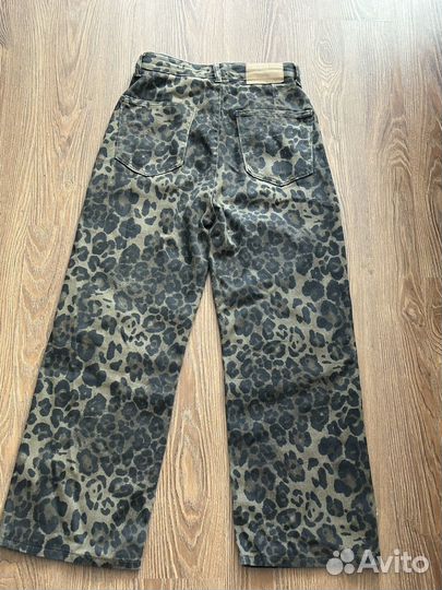Леопардовые джинсы женские