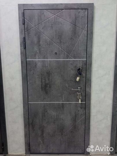 Отличная дверь с установкой