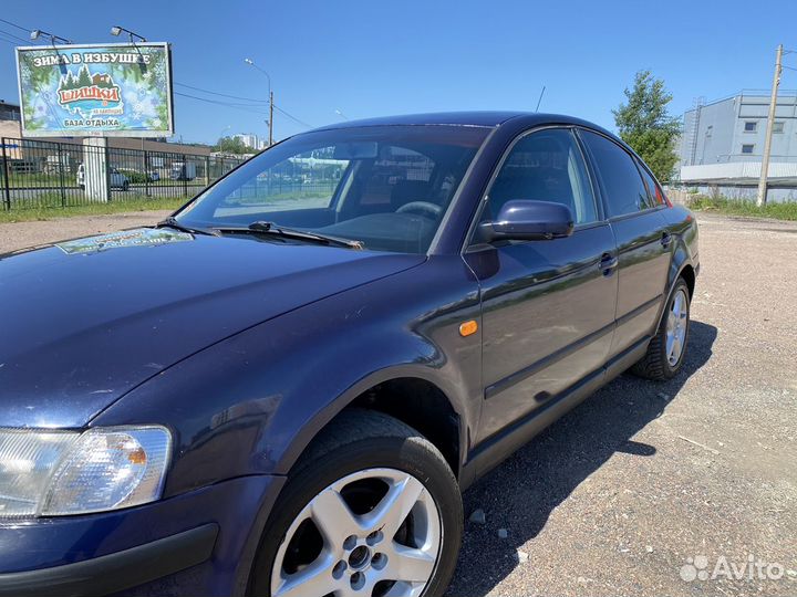 Volkswagen Passat 1.6 МТ, 1998, 375 000 км