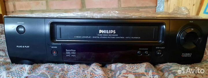 Видеомагнитофон Philips