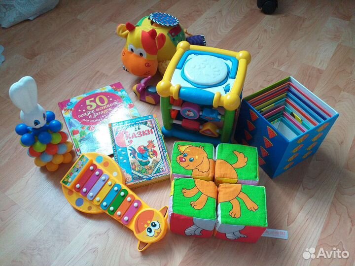 Развивающие игрушки пакетом