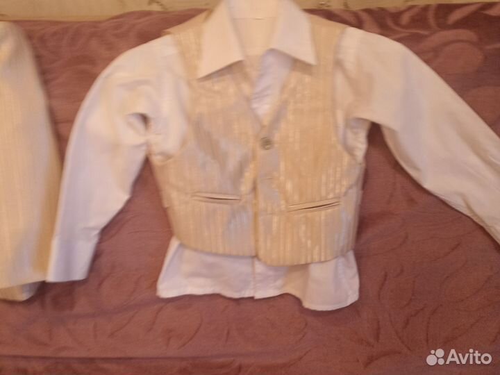 Костюм тройка для мальчика 110