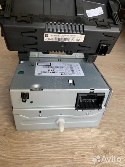 Магнитола Chevrolet Cruze 2011