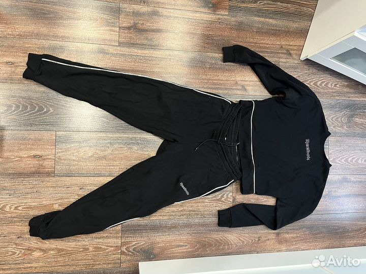 Спортивный костюм reebok женский