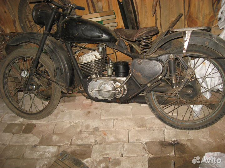 Мотоцикл М1М под реставрацию