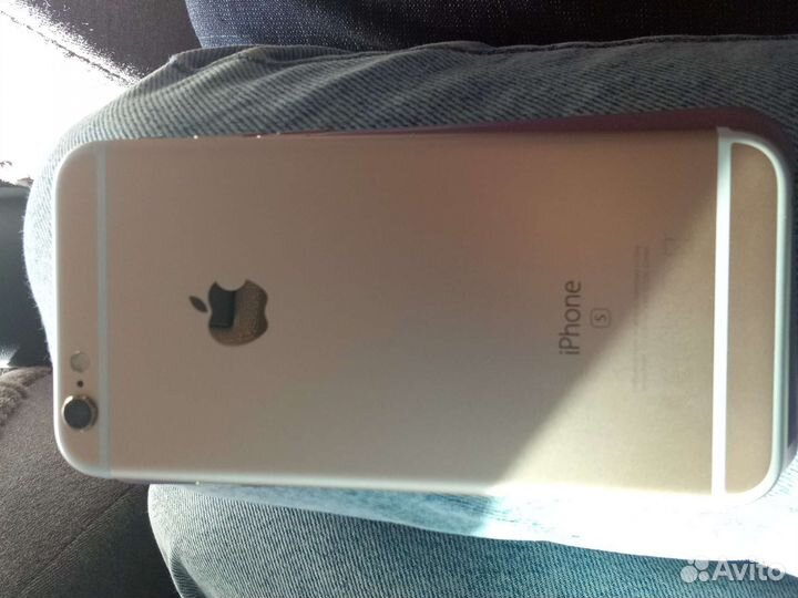 Телефон iPhone 6s