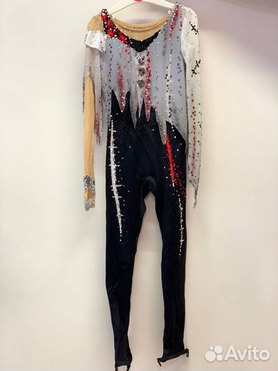 Костюм для выступлений,фигурное катание