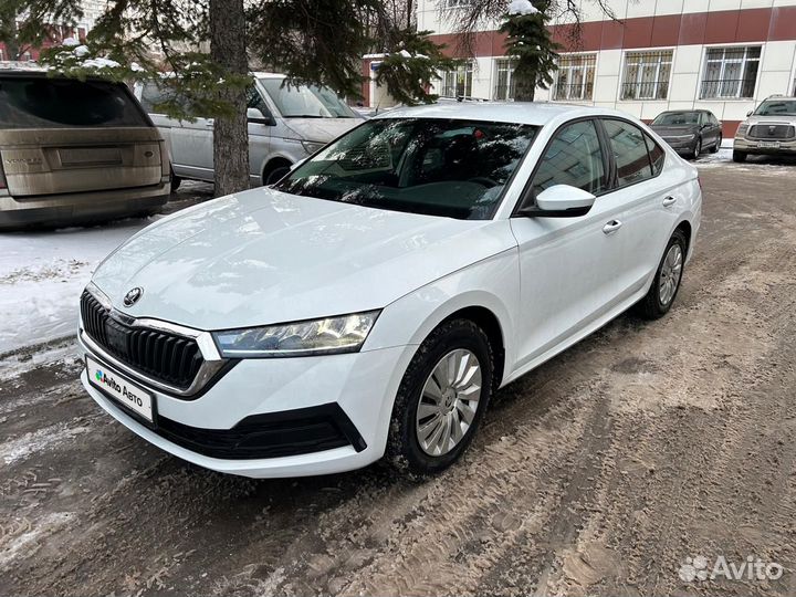 Skoda Octavia 1.6 AT, 2021, 23 500 км