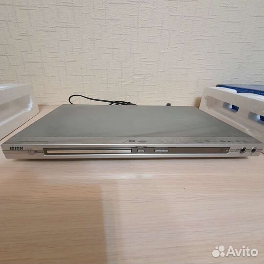 DVD плеер dv525si