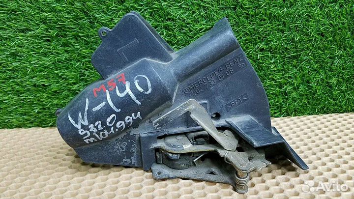 Замок двери задний левый Mercedes S320 W140