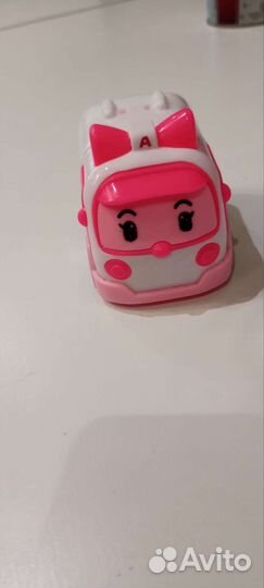 Игрушки (мягкие, музыкальные, и тд)