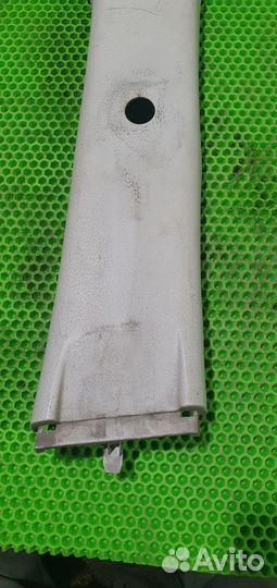 Накладка центральной стойки правая Hyundai Getz