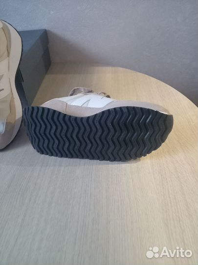 Кроссовки женские new balance 237