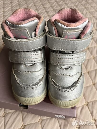 Ботинки демисезонные для девочки 24 размер