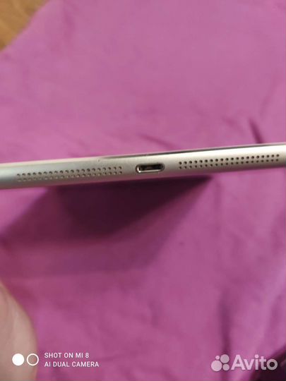 Планшет apple iPad air 2015 год