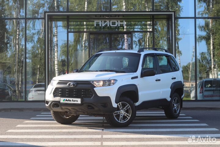 ВАЗ Niva Travel 1.7 МТ, 2022, 15 767 км