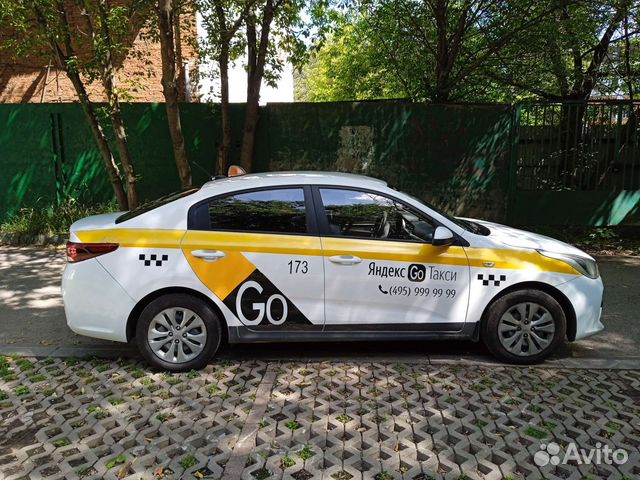 Черри под такси. Такси без залога. Солярис такси. Такси без залога. Киа рио 2019 такси.