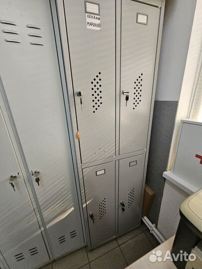 Ящики для одежды металлические