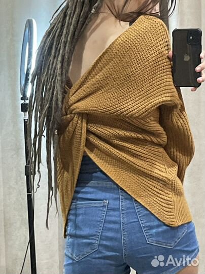 Вязанная кофточка