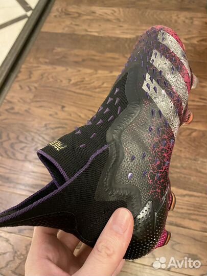 Футбольные бутсы предатор