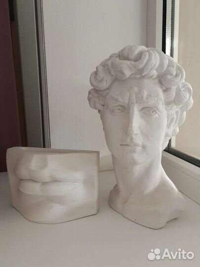 Кашпо гипс /бюст Голова Давида и губы