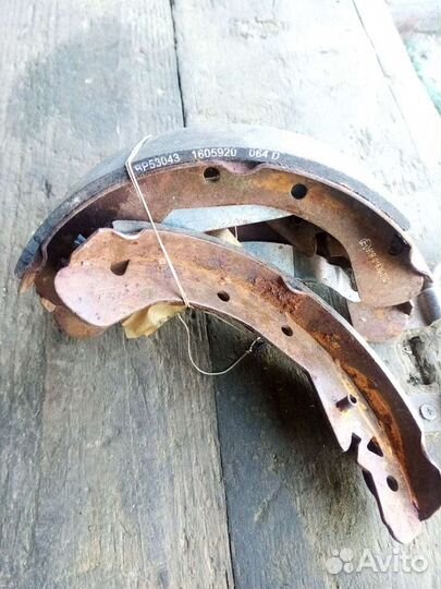 Колодки тормозные