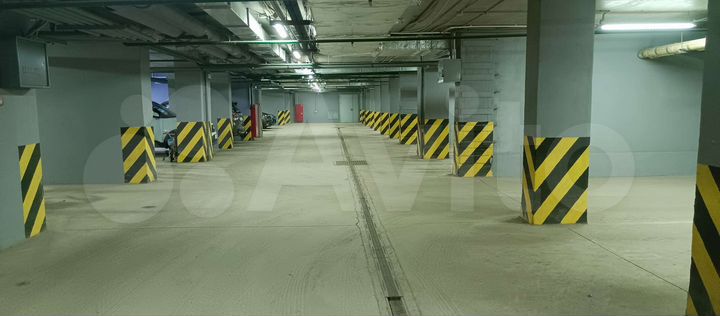 Машиноместо, 14 м²