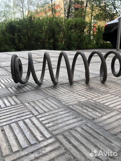 Пружина подвески задняя Volkswagen