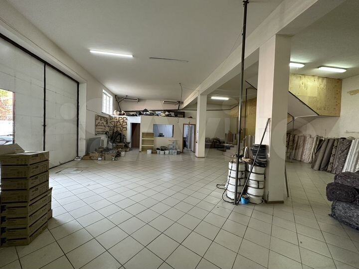Теплое помещение под прво или склад, 300 м²