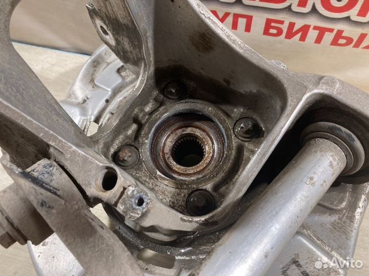 Кулак поворотный задний правый Bmw X5 (E-70) 2010