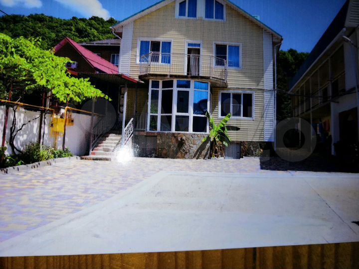 Комната 15 м² в 8-к., 1/2 эт.