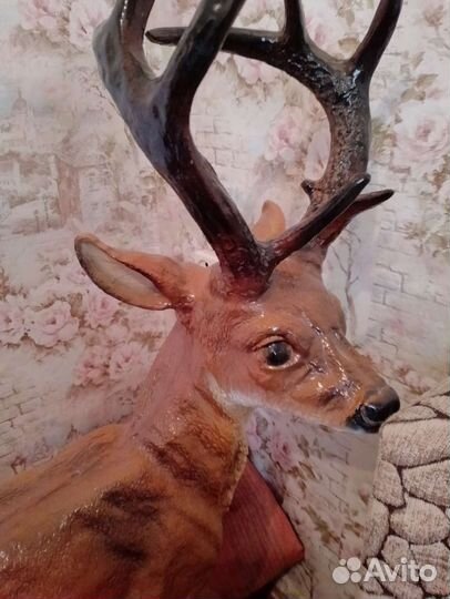 Керамическая статуя 