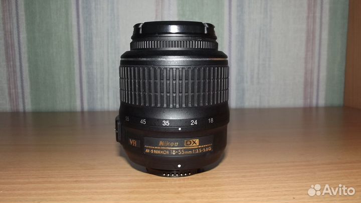 Объектив Nikon 18-55