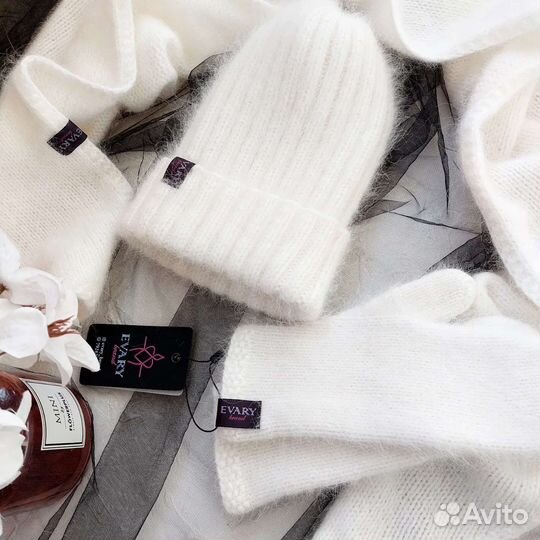 Шапка, платок, варежки