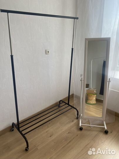 Стойка для одежды напольная