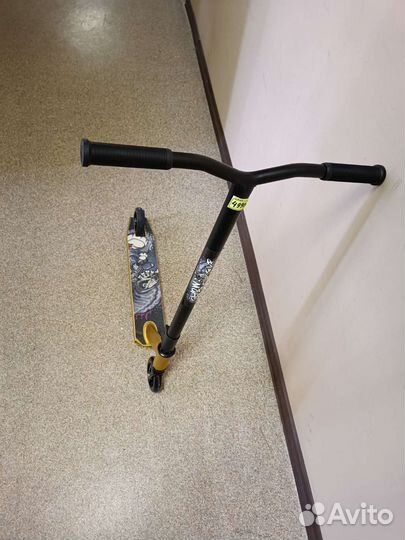 Трюковой самокат