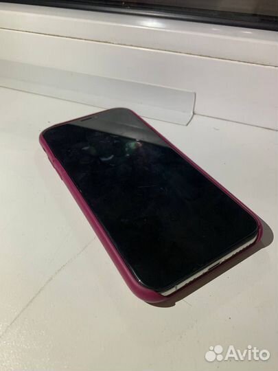 iPhone Xs, 64 ГБ