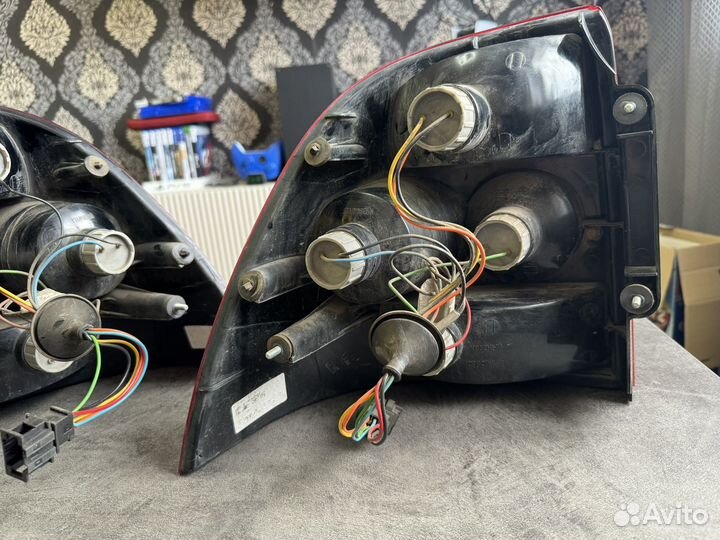 Фонари задние оригинал priora