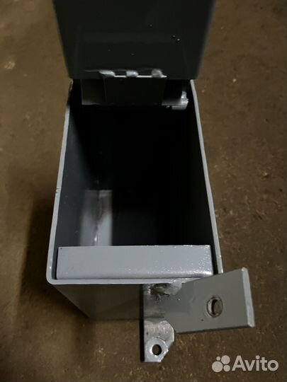 Сейф металлический