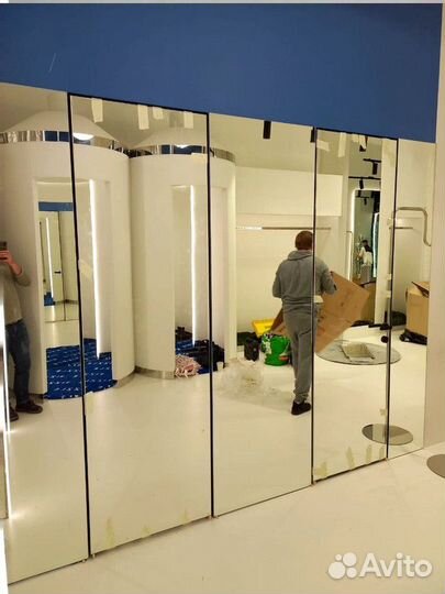 Стеклянная дверь на заказ от 3 дней