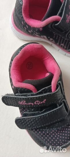 Кроссовки для малышки