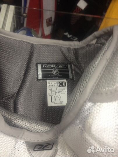 Нагрудник reebok- jofa 6K