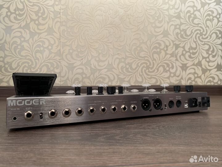 Гитарный cpu Мооer gе300