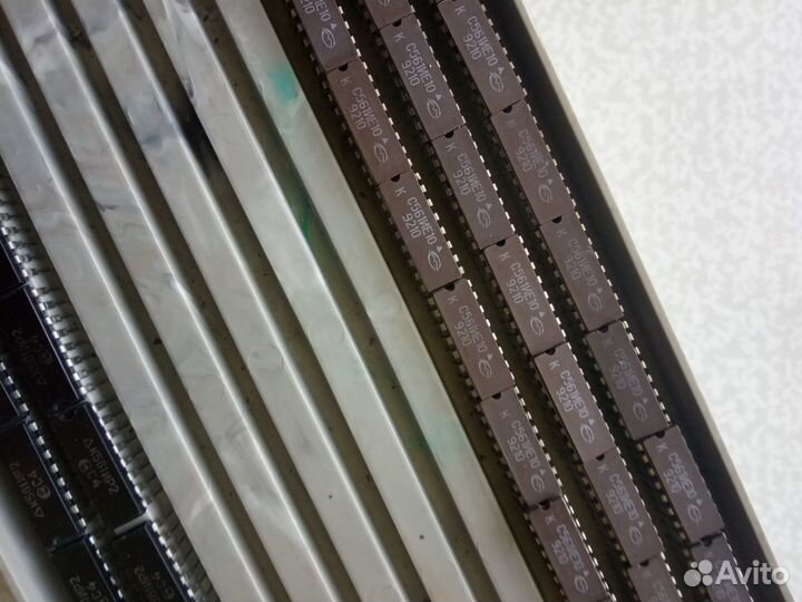 Микросхема К155 К555 К561 К176 К531 К1533 серия