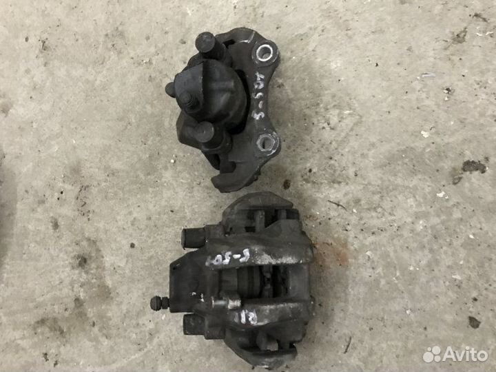 Суппорт задний левый Mercedes E-Class W211