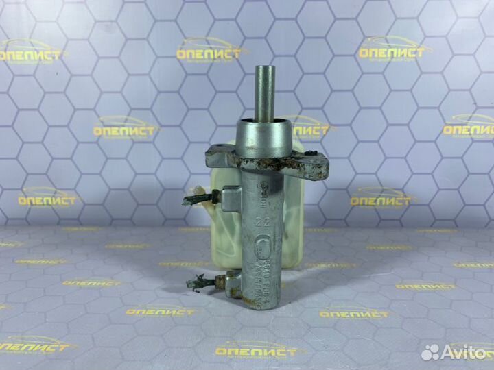 Главный тормозной Opel Vectra B