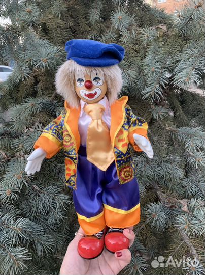 Статуэтка клоун фарфор