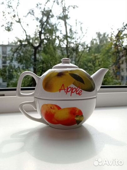 Заварочный чайник с чашкой