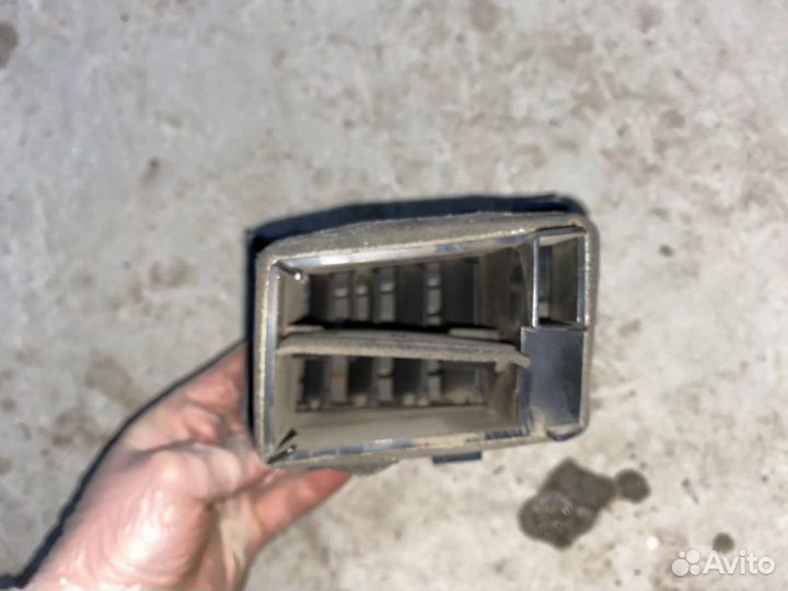 Дефлектор воздушный Nissan X-Trail T31 MR20DE 2008