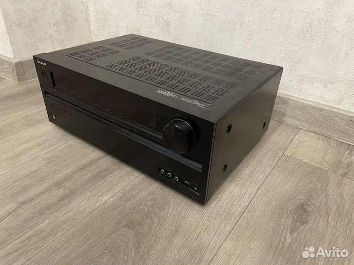 Av ресивер onkyo TX NR 579